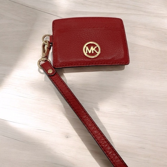 Michael Kors Leather Fulton Metro Pass Case in Red - Picture 6 of 7